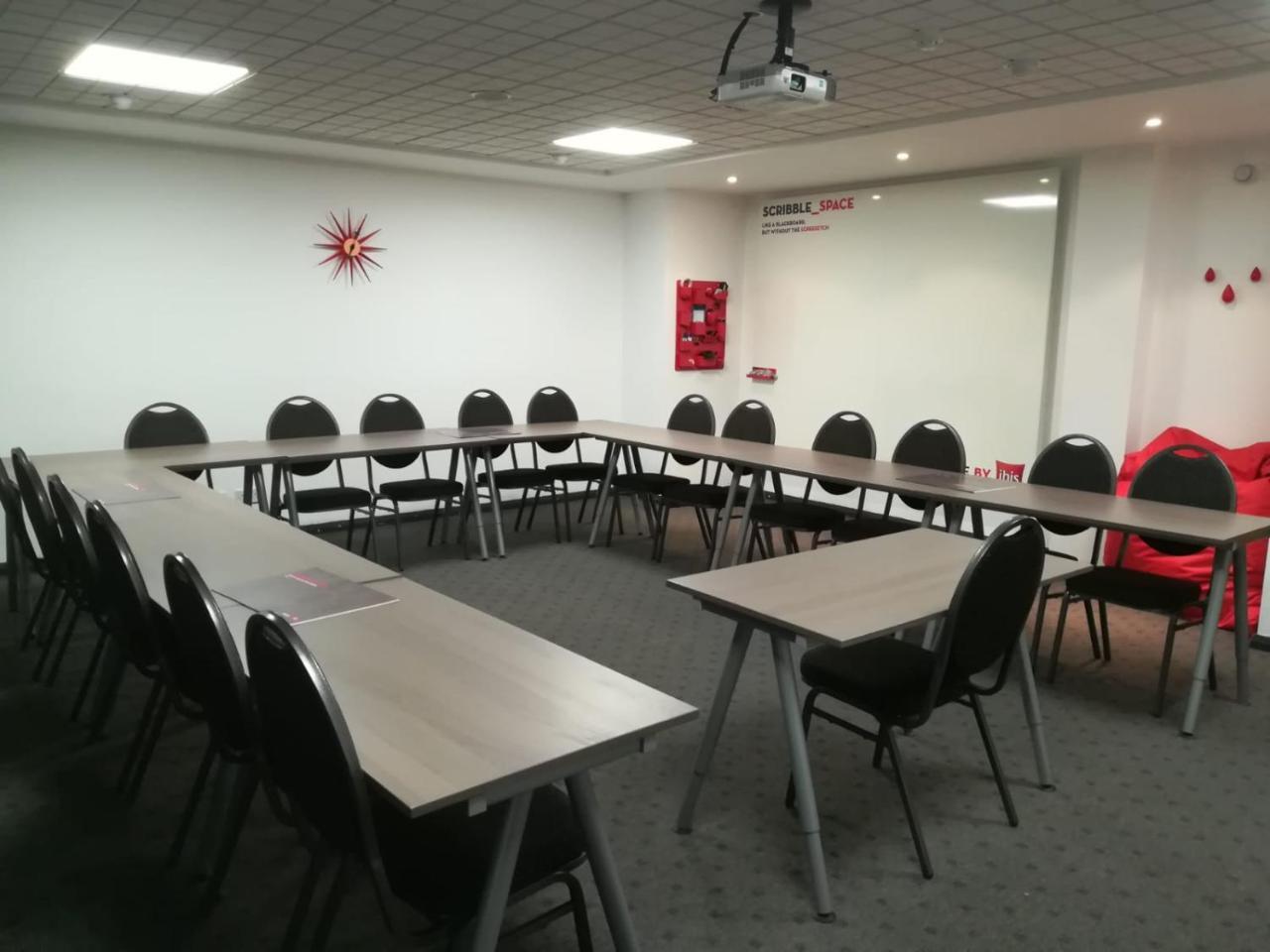Ibis Chesterfield North - Barlborough Exteriör bild