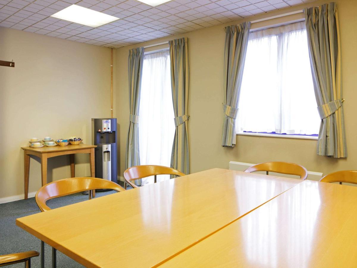 Ibis Chesterfield North - Barlborough Exteriör bild